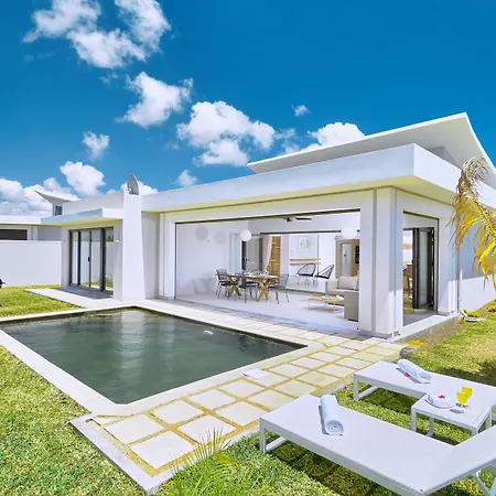 Corail Bleu Private Villas With Lov Bain Boeuf Exterior photo