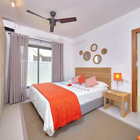 Corail Bleu Private Villas With Lov Bain Boeuf Exterior photo