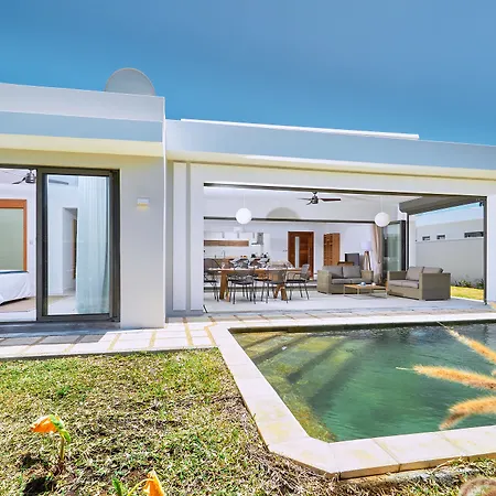 Corail Bleu Private Villas With Lov Bain Boeuf Exterior photo